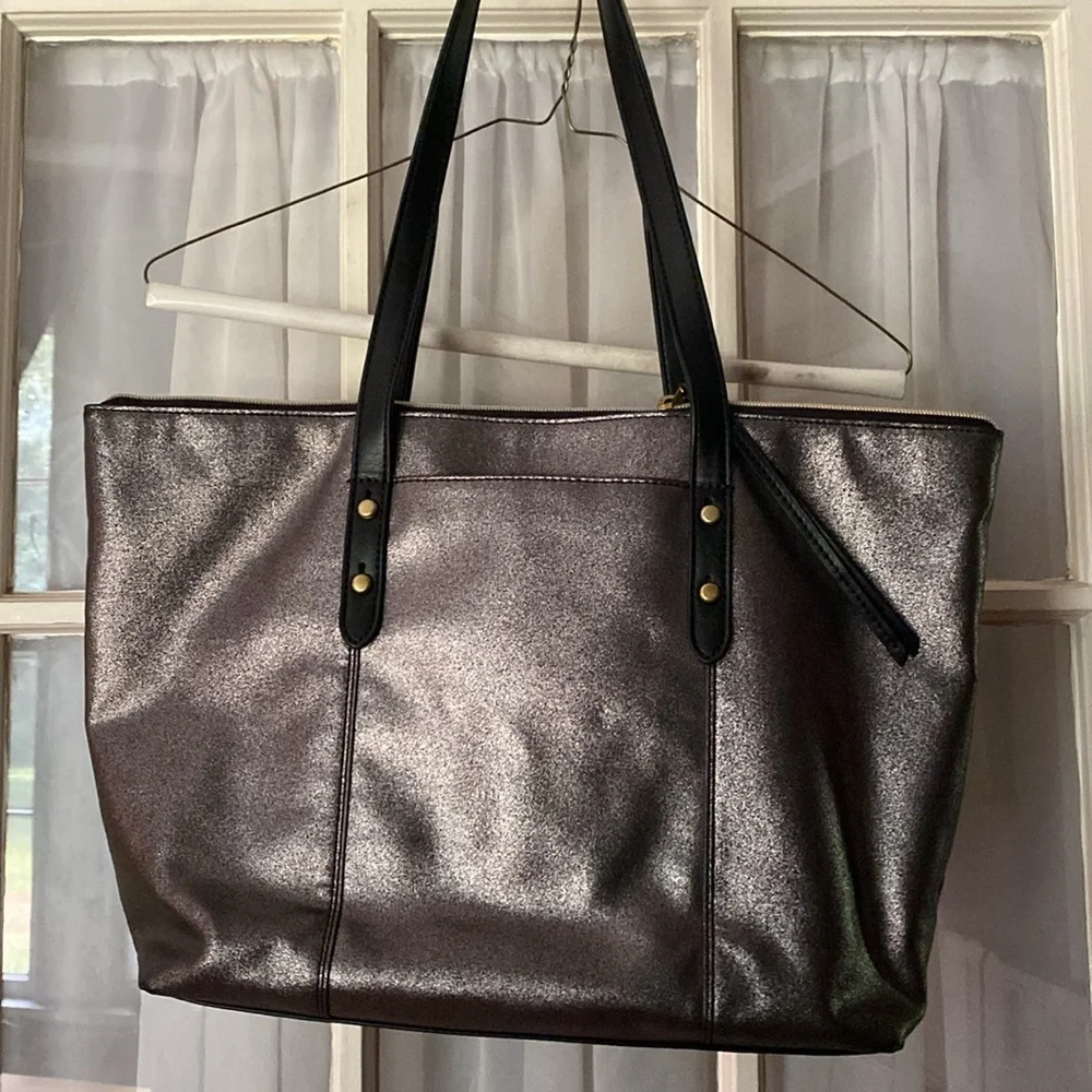 Fossil canvas black metallic tote in good condition